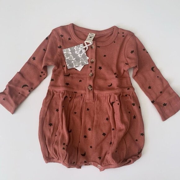 Kate Quinn Organics Baby Girl Long Sleeve Front Button Belted Bubble 18-24 month - Picture 1 of 5
